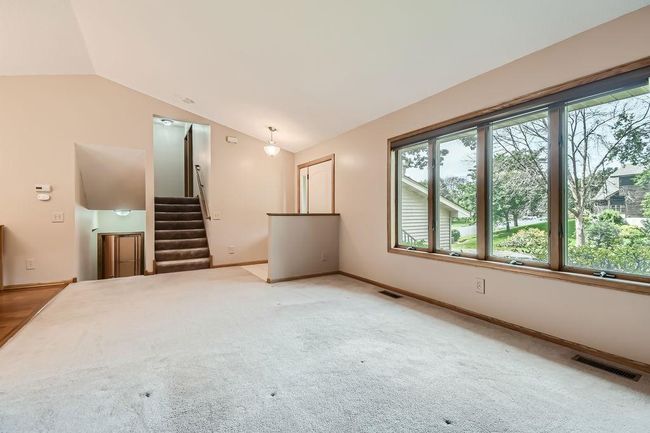 Living Room | Image 8