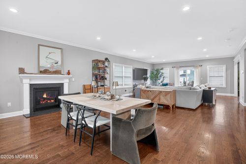 27 5th St, Highlands, NJ, 07732-1617 | Card Image