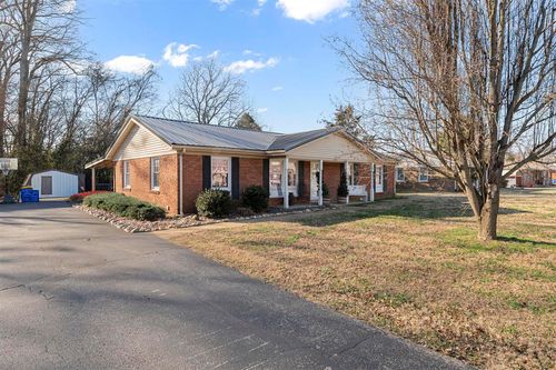 612 Village Dr, Franklin, KY, 42134-1114 | Card Image