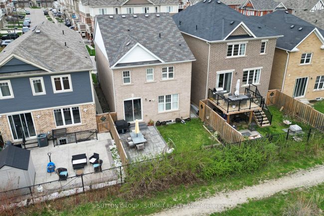 1558 Clitherow St, House other with 4 bedrooms, 3 bathrooms and 1 parking in Milton ON | Image 45