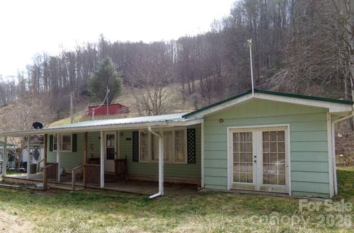 1905 Little Creek Rd, Burnsville, NC, 28714-6206 | Card Image