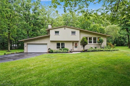 669 Westridge Rd, Akron, OH, 44333-1567 | Card Image