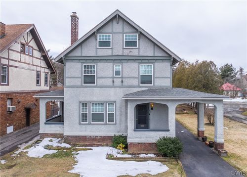 114 Memorial Pkwy, Utica, NY, 13501-4818 | Card Image