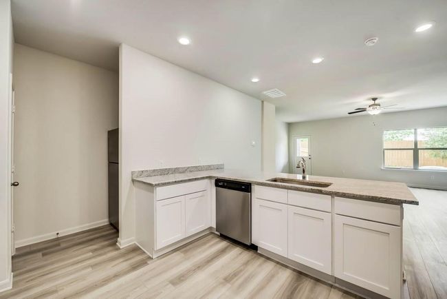 1226 Parker Dr, Townhouse with 3 bedrooms, 3 bathrooms and null parking in Princeton TX | Image 5
