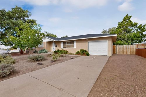 6001 Woodford Pl Ne, Albuquerque, NM, 87110-1231 | Card Image