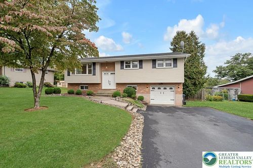 3948 Bruce Ln, Bethlehem, PA, 18020-4514 | Card Image
