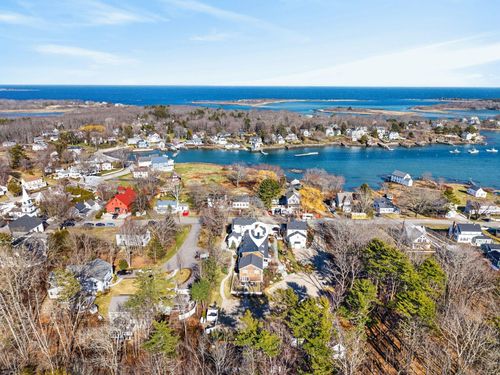 8-15 Langsford Road, Kennebunkport, ME, 04046 | Card Image