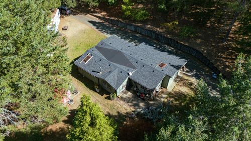 2777 Caves Hwy, Cave Junction, OR, 97523-9779 | Card Image