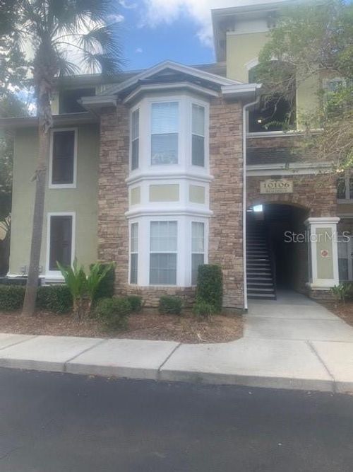 apt-304-10106 Courtney Oaks Cir, TAMPA, FL, 33619-8535 | Card Image