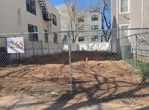 265 Hamilton Ave, Paterson, NJ, 07501-1615 | Card Image