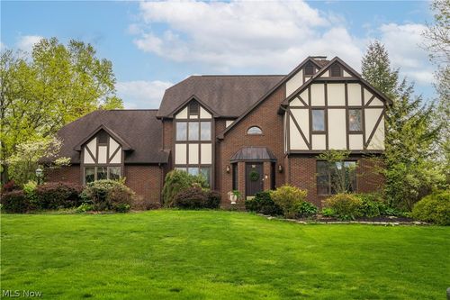 6974 Militia Hill St Nw, Canton, OH, 44718-3718 | Card Image