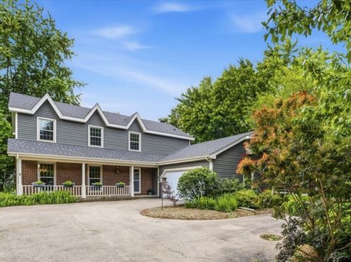 43W683 Hawkeye Dr, Elburn, IL, 60119-9593 | Card Image