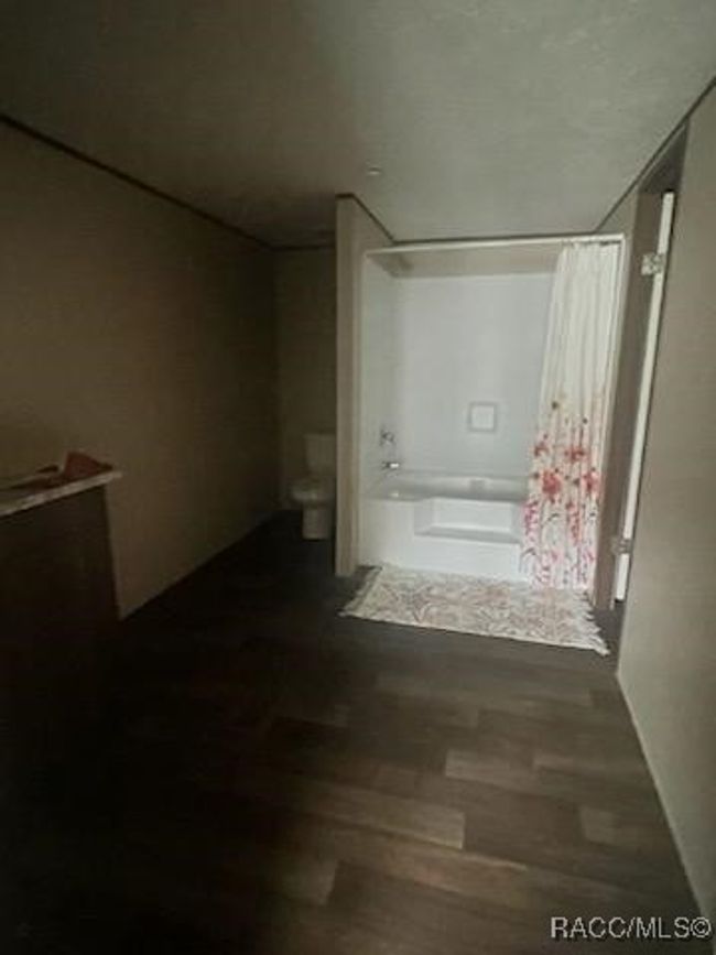 11211 Se 201 St St, House other with 4 bedrooms, 2 bathrooms and 1 parking in INGLIS FL | Image 12