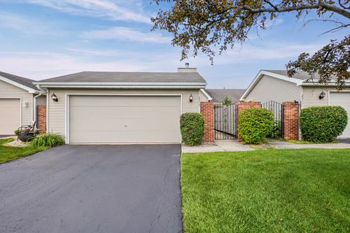2315 Deerpath Drive W, Schererville, IN, 46375 | Card Image