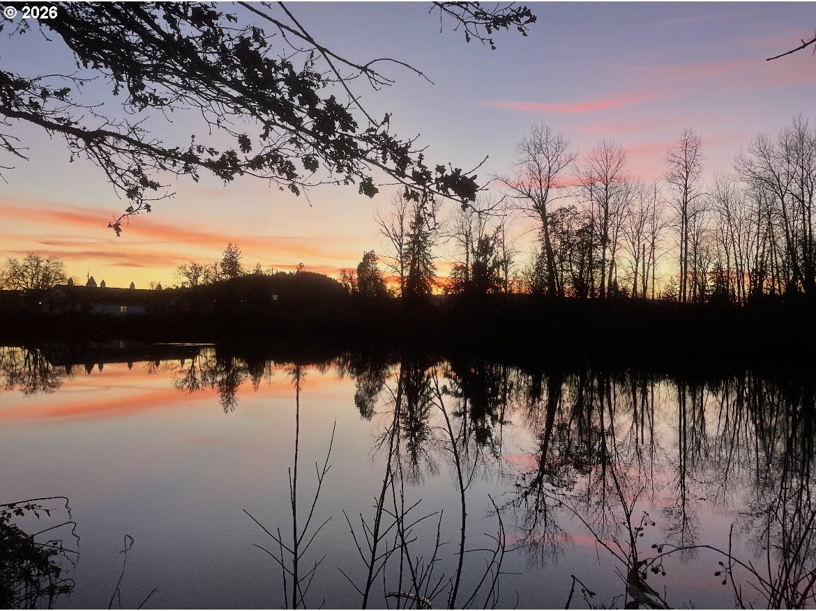 Land in Creswell 3