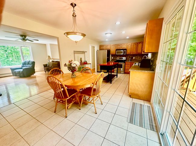 27 Fieldstone Ter, House other with 3 bedrooms, 2 bathrooms and null parking in Naugatuck CT | Image 7