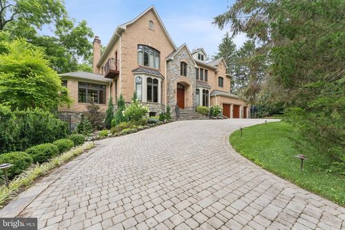 1226 Ranleigh Rd, MCLEAN, VA, 22101-2422 | Card Image