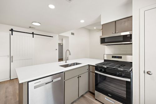 a-and-b-6203 Berkett Cv, Austin, TX, 78745-4356 | Card Image