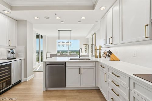 1001-445 Cove Tower Dr, NAPLES, FL, 34110-6514 | Card Image
