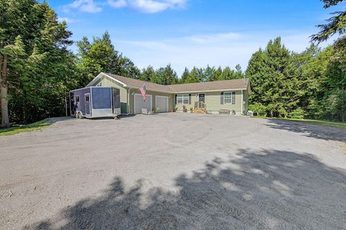 49 Lion Ln, Oxford, ME, 04270-4840 | Card Image