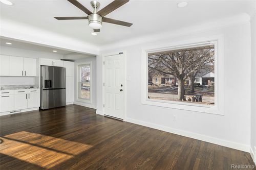 12058 Wayburn St, Detroit, MI, 48224-1038 | Card Image