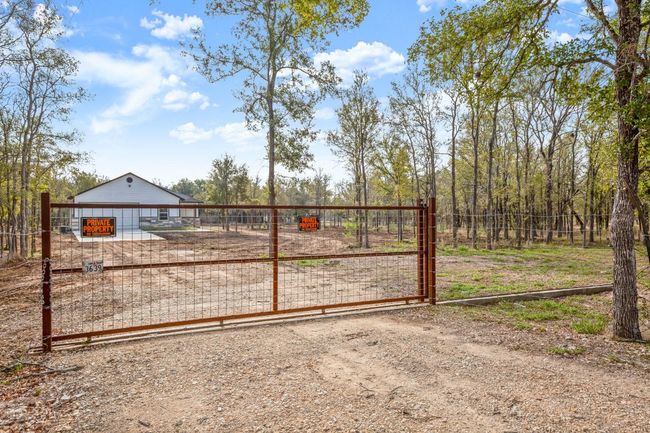 PRIVATE GATE | Image 28