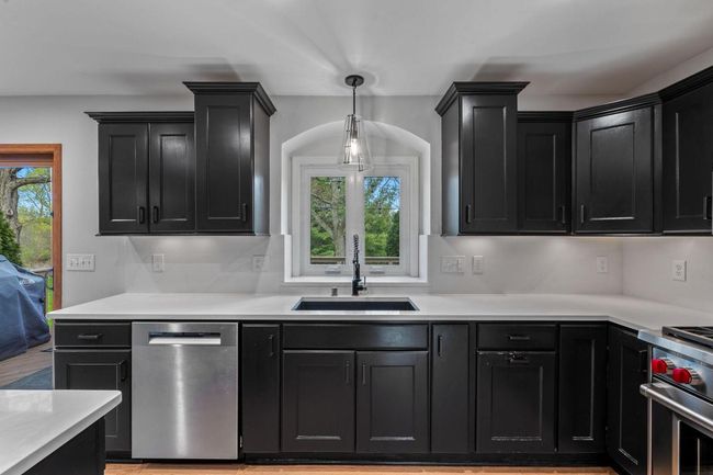 W343S9320 Jericho Drive, House other with 4 bedrooms, 3 bathrooms and null parking in Eagle WI | Image 5
