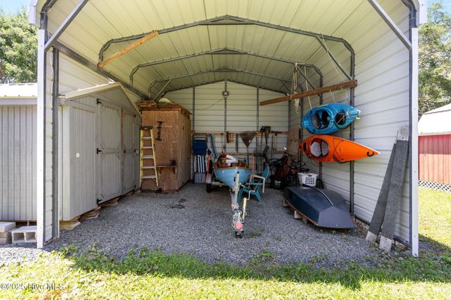 233 Ne 70 Th St, House other with 3 bedrooms, 2 bathrooms and null parking in Oak Island NC | Image 38
