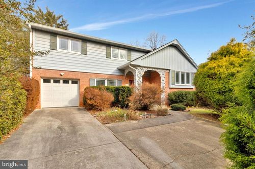 6011 Bradley Blvd, BETHESDA, MD, 20817-3807 | Card Image