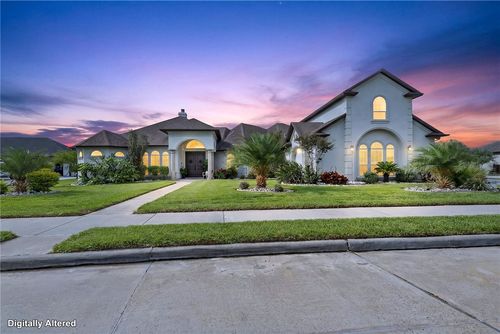 6117 Lago Vista Dr, Corpus Christi, TX, 78414-6342 | Card Image