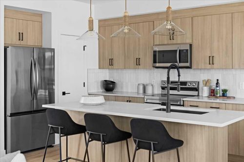 198 Greystone Boulevard, Cochrane, AB, T4C3K3 | Card Image