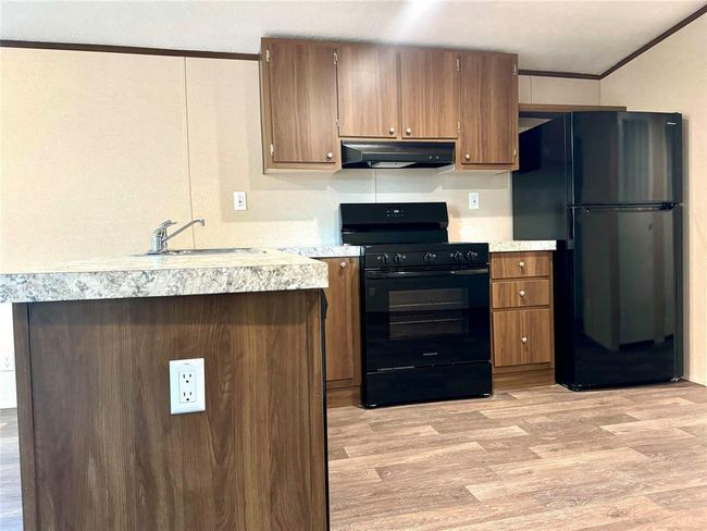 Kitchen | Image 8