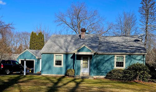 99 Roosevelt St, Seekonk, MA, 02771-4340 | Card Image