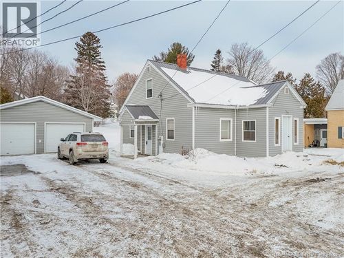 459 Main St, Woodstock, NB, E7M2B7 | Card Image