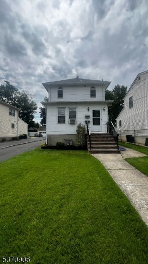 41 3rd Ave, Garwood, NJ, 07027-1128 | Card Image