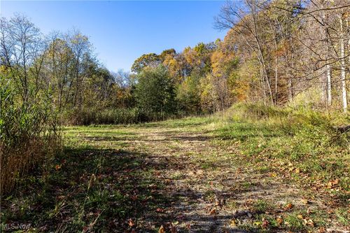 3339 Yellow Creek Rd, Akron, OH, 44333-2218 | Card Image