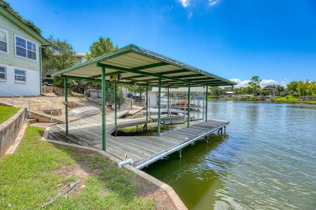 132 Glen Oaks Dr, House other with 2 bedrooms, 2 bathrooms and null parking in Sunrise Beach TX | Image 10