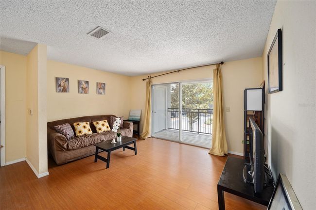 APT-221 - 3705 27 Th St, Condo with 3 bedrooms, 3 bathrooms and null parking in GAINESVILLE FL | Image 11