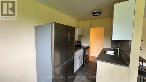 207-1830 Dumont St, London, ON, N5W2S1 | Card Image