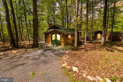 326 Preacher Ln, Great Cacapon, WV, 25422-1116 | Card Image