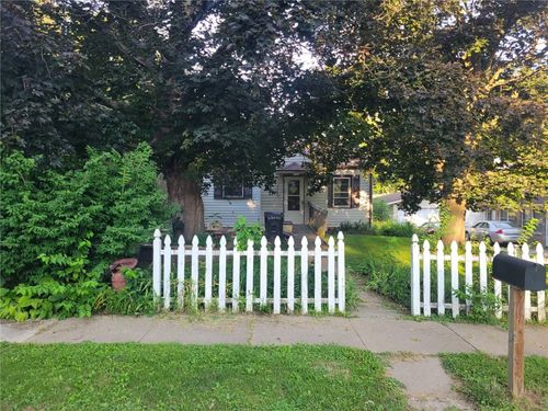 719 5th Avenue Pl, Coralville, IA, 52241-2011 | Card Image