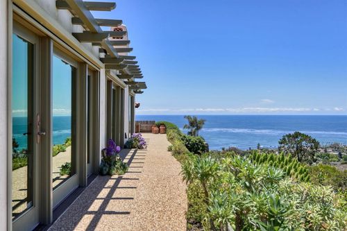 6018 Avenida Chamnez, La Jolla, CA, 92037 | Card Image