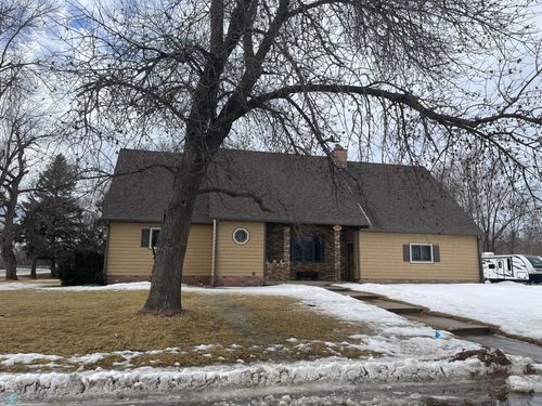 1214 Rose St, Lisbon, ND, 58054-4828 | Card Image
