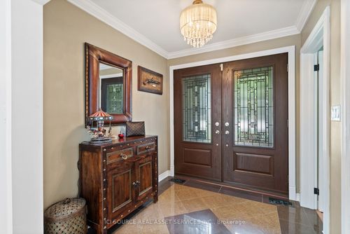109 Highland Lane, Richmond Hill, ON, L4C3S1 | Card Image