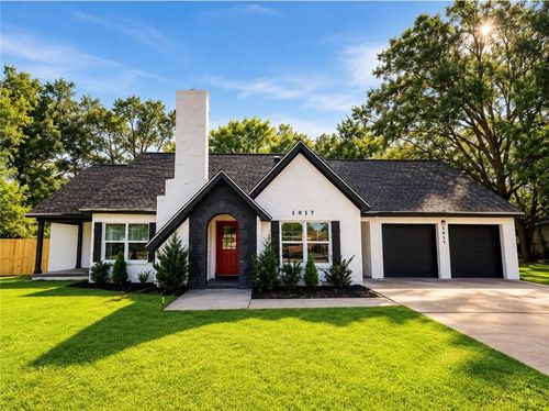 1017 Wellington St, Mobile, AL, 36617-2738 | Card Image