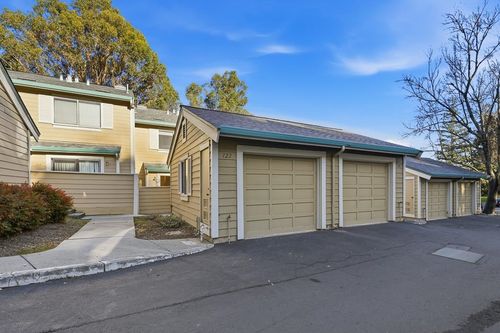 122 Vista Hermosa, Walnut Creek, CA, 94597 | Card Image