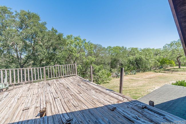 120 Dickerson Rd, House other with 3 bedrooms, 2 bathrooms and null parking in Bigfoot TX | Image 44