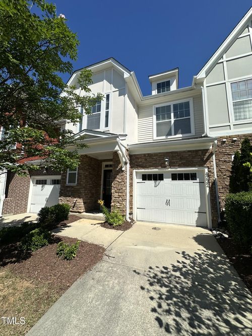 4222 Vallonia Dr, Cary, NC, 27519-6704 | Card Image