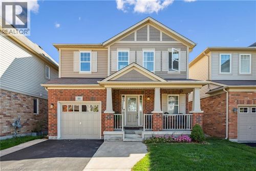 88 Fletcher Cir, Cambridge, ON, N3C0B5 | Card Image