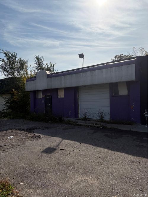 19323 Schoolcraft, Detroit, MI, 48223-2807 | Card Image